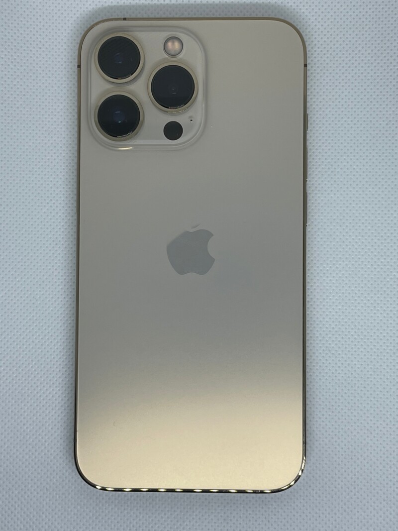 iPhone13 Proゴールド背面
